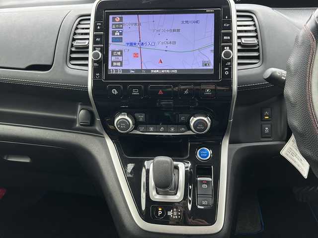 日産 セレナ e－パワー ハイウェイスター V 茨城県 2019(平31)年 14.9万km ブリリアントホワイトパール プロパイロット/後席用フリップダウンモニター/純正ナビゲーション/CD/DVD/Bluetooth/フルセグTV/アラウンドビューモニター/コーナーセンサー/エマージェンシーブレーキ/レーンキープアシスト/スマートキー×２/ビルトインETC/両側パワースライドドア/社外AW/オートライト/オートマチックハイビーム/LEDヘッドライト