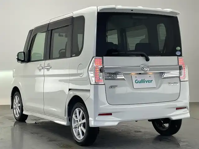 ダイハツ タント カスタム X SA 愛知県 2013(平25)年 8.4万km パールホワイトⅢ 純正８型ナビ　フルセグＴＶ　Ｂｌｕｅｔｏｏｔｈ　バックドア　パワースライドドア　ＥＴＣ　スマアシ　衝突軽減　ＬＥＤオートライト　フォグランプ　ＣＤ　ＤＶＤ　ＵＳＢ　リアシェード　プッシュスタート　禁煙