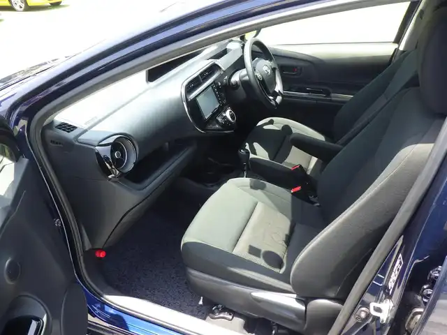 トヨタ アクア S スタイルブラック 千葉県 2018(平30)年 5.6万km ダークブルーマイカ Toyota Safety Sense/・プリクラッシュセーフティ/・レーンディパーチャーアラート/・オートハイビーム/純正SDナビ/ワンセグTV/【CD再生機能　Bluetooth接続】/バックカメラ/ドライブレコーダー/ETC/ステアリングスイッチ/ウインカーミラー/スマートキー