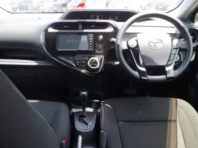 トヨタ アクア S スタイルブラック 千葉県 2018(平30)年 5.6万km ダークブルーマイカ Toyota Safety Sense/・プリクラッシュセーフティ/・レーンディパーチャーアラート/・オートハイビーム/純正SDナビ/ワンセグTV/【CD再生機能　Bluetooth接続】/バックカメラ/ドライブレコーダー/ETC/ステアリングスイッチ/ウインカーミラー/スマートキー