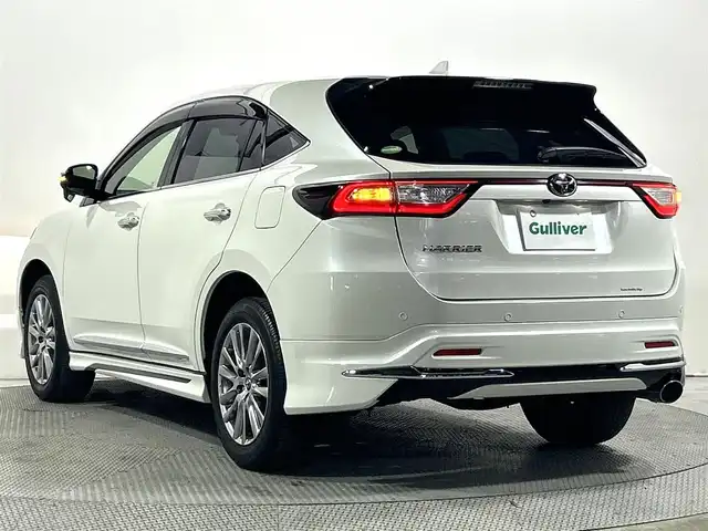 トヨタ ハリアー プレミアム 大阪府 2019(令1)年 3.1万km ホワイトパールクリスタルシャイン サンルーフ モデリスタエアロ 純正ナビ(フルセグ/DVD再生/Bluetooth) バックカメラ ETC 衝突軽減 レーダークルコン クリアランスソナー トヨタセーフティセンス パワーシート