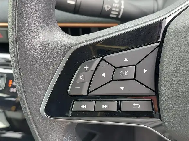 日産 サクラ X 東京都 2024(令6)年 0.5万km ホワイトパール 純正ナビ/アラウンドビューモニター/フルセグ/ドライブレコーダー/ビルトインETC/e-Pedal/エマージェンシーブレーキ/車線逸脱防止支援システム/前方衝突予測警報/LEDヘッドライト/オートライト/スマートキー