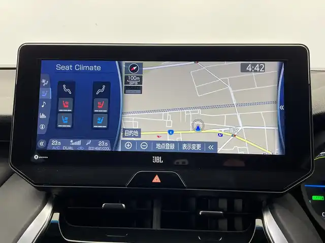 トヨタ ハリアー ハイブリッド Z レザーパッケージ 栃木県 2020(令2)年 2.4万km プレシャスブラックパール 純正ディスプレイオーディオ(ナビキット付き)/(フルセグ・Bluetooth・SD)/JBLプレミアムサウンド/バックカメラ/本革シート/4WD/トヨタセーフティセンス/ ・プリクラッシュセーフティ/ ・レーンキープアシスト/ ・アダプティブクルーズコントロール/ ・オートハイビーム/前後コーナーセンサー/ステアリングヒーター/前席パワーシート/前席シートヒーター/クーラー/電動リアゲート/前方ドライブレコーダー/LEDヘッドライト/オートライト/純正フロアマット/純正アルミホイール/保証書