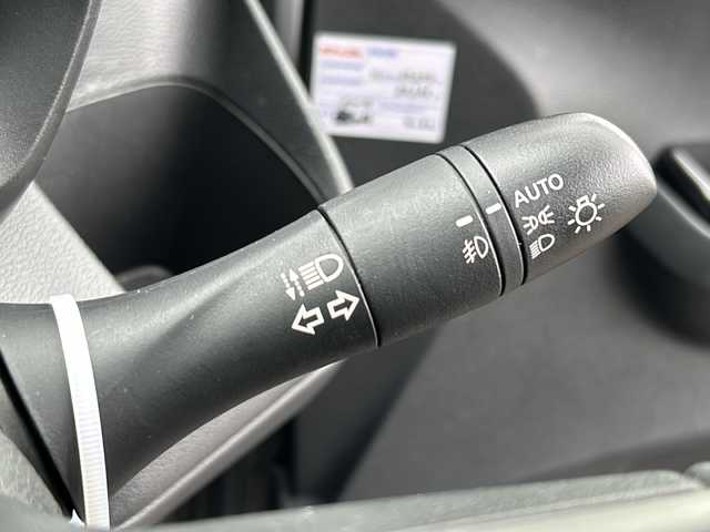 日産 デイズ ハイウェイスターX 千葉県 2022(令4)年 2.3万km チタニウムグレーメタリック ナビＣＮ－Ｅ３３０Ｄ　バックカメラ　ワンセグＴＶ　スマートキー　プッシュスタート　アイドリングストップ　ＬＥＤライト　オートライト　フォグライト　１４インチアルミホイール 横滑り防止