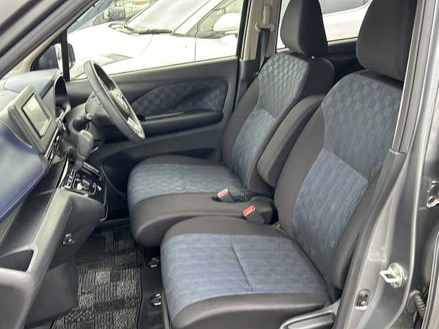 日産 デイズ ハイウェイスターX 千葉県 2022(令4)年 2.3万km チタニウムグレーメタリック ナビＣＮ－Ｅ３３０Ｄ　バックカメラ　ワンセグＴＶ　スマートキー　プッシュスタート　アイドリングストップ　ＬＥＤライト　オートライト　フォグライト　１４インチアルミホイール 横滑り防止
