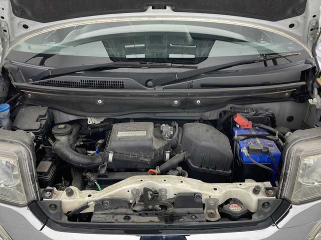 ホンダ Ｎ ＢＯＸ カスタム G Lパッケージ 長野県 2016(平28)年 4.1万km プレミアムホワイトパールⅡ 社外メモリナビ（型番：AVIC-RZ300）/（ワンセグTV＆CD＆DVD＆FM・AM）/ビルトインETC/ドライブレコーダー（前後）/横滑り防止装置/プッシュスタート/片側パワースライドドア/シートバックテーブル/後席ロールサンシェード/純正フロアマット/オートライト/ドアバイザー/14インチ純正アルミホイール/スマートキー/保証書/取扱説明書