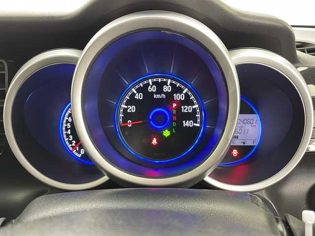 ホンダ Ｎ ＢＯＸ カスタム G Lパッケージ 長野県 2016(平28)年 4.1万km プレミアムホワイトパールⅡ 社外メモリナビ（型番：AVIC-RZ300）/（ワンセグTV＆CD＆DVD＆FM・AM）/ビルトインETC/ドライブレコーダー（前後）/横滑り防止装置/プッシュスタート/片側パワースライドドア/シートバックテーブル/後席ロールサンシェード/純正フロアマット/オートライト/ドアバイザー/14インチ純正アルミホイール/スマートキー/保証書/取扱説明書