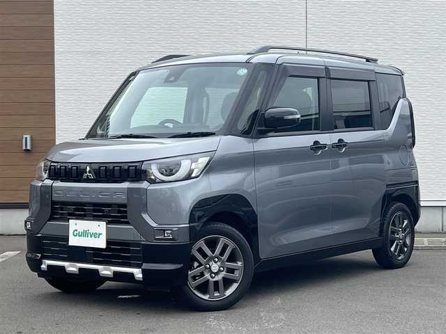 三菱 デリカミニ T プレミアム 秋田県 2024(令6)年 1.6万km グレーⅡ ４WD/ターボ/LEDヘッドライト/両側パワスラ/社外ナビ/フルセグ/全方位カメラ/社外アルミ/スマートキー/プッシュスタート/オートマチックハイビーム/クルーズコントロール/ダウンヒルアシストコントロール/コーナーセンサー/ステアリングスイッチ/ステアリングヒーター/アラウンドビューモニター/ETC/ルーフレール/社外フロアマット/純正ドアバイザー/オートライト/オートエアコン/パワーステアリング/パワーウィンドウ/横滑り防止/レベライザー/電動格納ウィンカーミラー/保証書/取扱説明書/記録簿