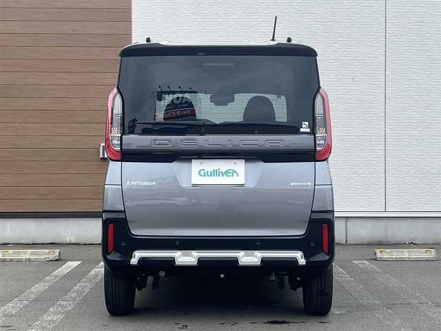 三菱 デリカミニ T プレミアム 秋田県 2024(令6)年 1.6万km グレーⅡ ４WD/ターボ/LEDヘッドライト/両側パワスラ/社外ナビ/フルセグ/全方位カメラ/社外アルミ/スマートキー/プッシュスタート/オートマチックハイビーム/クルーズコントロール/ダウンヒルアシストコントロール/コーナーセンサー/ステアリングスイッチ/ステアリングヒーター/アラウンドビューモニター/ETC/ルーフレール/社外フロアマット/純正ドアバイザー/オートライト/オートエアコン/パワーステアリング/パワーウィンドウ/横滑り防止/レベライザー/電動格納ウィンカーミラー/保証書/取扱説明書/記録簿