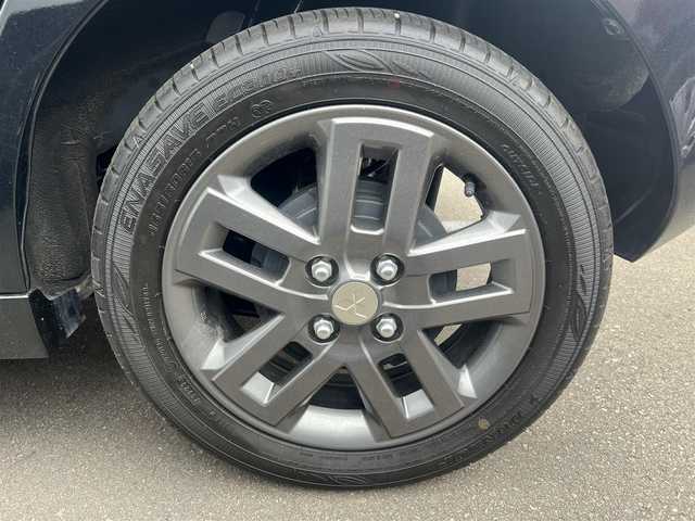 三菱 デリカミニ T プレミアム 秋田県 2024(令6)年 1.6万km グレーⅡ ４WD/ターボ/LEDヘッドライト/両側パワスラ/社外ナビ/フルセグ/全方位カメラ/社外アルミ/スマートキー/プッシュスタート/オートマチックハイビーム/クルーズコントロール/ダウンヒルアシストコントロール/コーナーセンサー/ステアリングスイッチ/ステアリングヒーター/アラウンドビューモニター/ETC/ルーフレール/社外フロアマット/純正ドアバイザー/オートライト/オートエアコン/パワーステアリング/パワーウィンドウ/横滑り防止/レベライザー/電動格納ウィンカーミラー/保証書/取扱説明書/記録簿