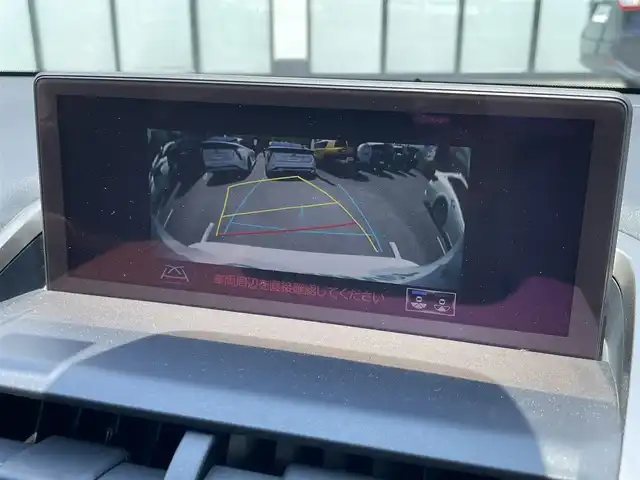 レクサス ＮＸ 300 Fスポーツ 大阪府 2018(平30)年 2.8万km ホワイトノーヴァガラスフレーク シートヒーター　/エアシート　/ステアリングヒーター　/パノラマルーフ　/Ｂｌｕｅｔｏｏｔｈ　/純正ナビ　/フルセグＴＶ　/ターボ　/Bカメラ　/パワーシートメモリー機能付き　/ミュージックプレーヤー　/ブレーキホールド/メモリナビ/追従型クルーズコントロール/プッシュスタート/バックカメラ/ETC/パワーバックドア