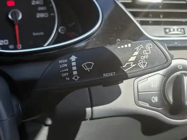 アウディ Ａ４ アバント 2．0 TFSI アーバン 石川県 2014(平26)年 3.4万km パール パワーバックドア/D/Nシートヒーター/コーナーセンサー/バックカメラ/ETC/パドルシフト/フルセグ/BT