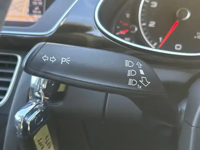 アウディ Ａ４ アバント 2．0 TFSI アーバン 石川県 2014(平26)年 3.4万km パール パワーバックドア/D/Nシートヒーター/コーナーセンサー/バックカメラ/ETC/パドルシフト/フルセグ/BT