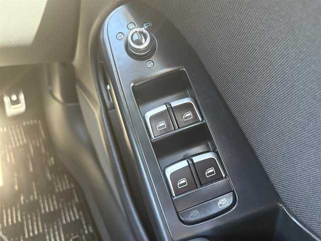 アウディ Ａ４ アバント 2．0 TFSI アーバン 石川県 2014(平26)年 3.4万km パール パワーバックドア/D/Nシートヒーター/コーナーセンサー/バックカメラ/ETC/パドルシフト/フルセグ/BT