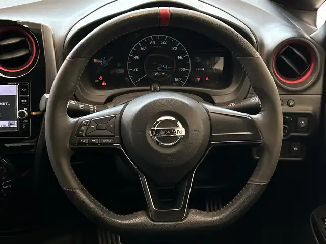 日産 ノート e－パワー ニスモ 埼玉県 2017(平29)年 6.4万km ブリリアントホワイトパール エマージェンシーブレーキ　/純正メモリナビ/　　CD/DVD/BT/フルセグ/LEDオートライト　/純正16インチアルミホイール　/ETC