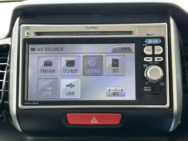 ホンダ Ｎ ＢＯＸ カスタム SSブラックSパッケージ 茨城県 2017(平29)年 3.3万km プレミアムホワイトパールⅡ 社外ナビ/ワンセグTV/DVD再生機能/両側パワースライド/シートヒーター（運転・助手）/オートリトラミラー/ETC/純正フロアマット/純正アルミホイール/ディスチャージライト/スマートキー/プッシュスタート