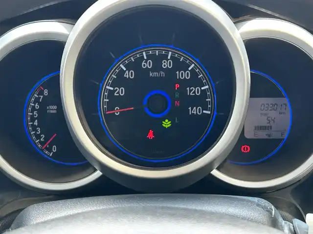 ホンダ Ｎ ＢＯＸ カスタム SSブラックSパッケージ 茨城県 2017(平29)年 3.3万km プレミアムホワイトパールⅡ 社外ナビ/ワンセグTV/DVD再生機能/両側パワースライド/シートヒーター（運転・助手）/オートリトラミラー/ETC/純正フロアマット/純正アルミホイール/ディスチャージライト/スマートキー/プッシュスタート
