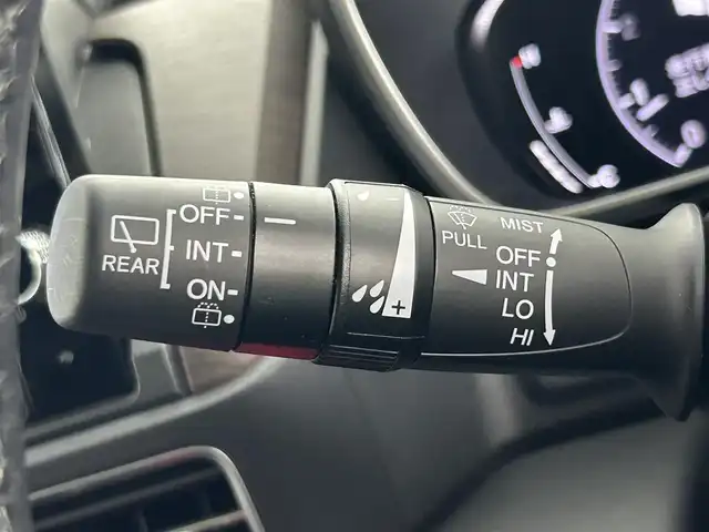 ホンダ オデッセイ アブソルート 埼玉県 2020(令2)年 3.7万km オブシダンブルーパール ホンダセンシング　純正１０インチナビ　マルチビューカメラ　フルセグＴＶ　Ｂｌｕｅｔｏｏｔｈ　スマートパーキングアシスト　両側パワースライドドア　オットマン　ブラックハーフレザーシート　ビルトインＥＴＣ