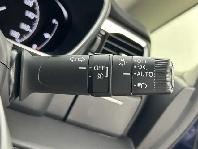 ホンダ オデッセイ アブソルート 埼玉県 2020(令2)年 3.7万km オブシダンブルーパール ホンダセンシング　純正１０インチナビ　マルチビューカメラ　フルセグＴＶ　Ｂｌｕｅｔｏｏｔｈ　スマートパーキングアシスト　両側パワースライドドア　オットマン　ブラックハーフレザーシート　ビルトインＥＴＣ