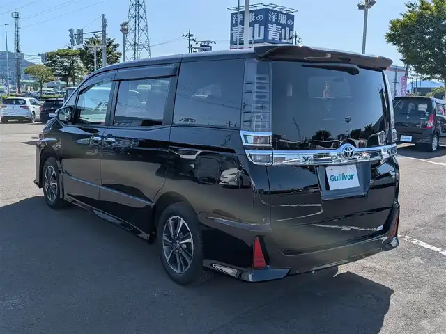 トヨタ ヴォクシー ZS 煌Ⅱ 福井県 2020(令2)年 3.2万km ブラック 純正16インチAW/両側パワースライドドア/LEDヘッドライト/クルーズコントロール/前後コーナーセンサー/前後ドライブレコーダー/ビルトインETC/衝突被害軽減システム/バックカメラ/純正SDナビ/フルセグテレビ/レーンキープアシスト/横滑り防止装置/盗難防止装置/オートマチックハイビーム/アイドリングストップ/スマートキー/ダブルエアバッグ
