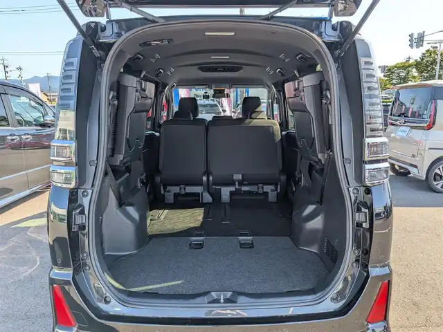 トヨタ ヴォクシー ZS 煌Ⅱ 福井県 2020(令2)年 3.2万km ブラック 純正16インチAW/両側パワースライドドア/LEDヘッドライト/クルーズコントロール/前後コーナーセンサー/前後ドライブレコーダー/ビルトインETC/衝突被害軽減システム/バックカメラ/純正SDナビ/フルセグテレビ/レーンキープアシスト/横滑り防止装置/盗難防止装置/オートマチックハイビーム/アイドリングストップ/スマートキー/ダブルエアバッグ