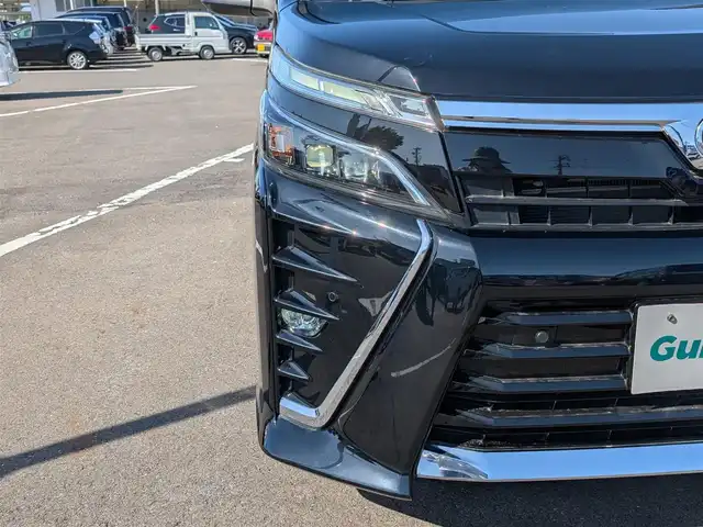 トヨタ ヴォクシー ZS 煌Ⅱ 福井県 2020(令2)年 3.2万km ブラック 純正16インチAW/両側パワースライドドア/LEDヘッドライト/クルーズコントロール/前後コーナーセンサー/前後ドライブレコーダー/ビルトインETC/衝突被害軽減システム/バックカメラ/純正SDナビ/フルセグテレビ/レーンキープアシスト/横滑り防止装置/盗難防止装置/オートマチックハイビーム/アイドリングストップ/スマートキー/ダブルエアバッグ