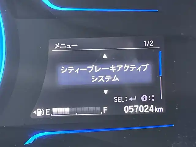 ホンダ シャトル ハイブリッド X スタイルエディション 東京都 2016(平28)年 5.7万km プラチナホワイトパール 純正ＳＤナビ＆フルセグ　/・BluetoothAudio/・CD/SD/DVD/AM/FM/クルーズコントロール　/シティブレーキシステム　/オートＬＥＤヘッドランプ　/プラズマくマスター付オートエアコン /ハーフレザーシート /・シートバックポケット/ビルトインETC /プッシュエンジン/純正フロアマット/スポーツ製スポーツペダル/電動格納ミラー/スマートキー/SRSエアバック＆ABS