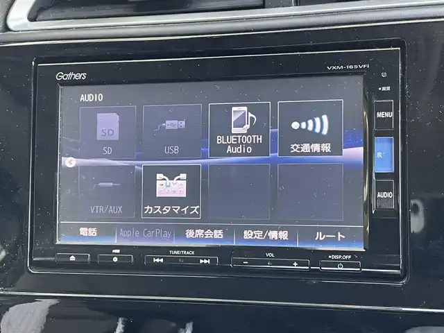 ホンダ シャトル ハイブリッド X スタイルエディション 東京都 2016(平28)年 5.7万km プラチナホワイトパール 純正ＳＤナビ＆フルセグ　/・BluetoothAudio/・CD/SD/DVD/AM/FM/クルーズコントロール　/シティブレーキシステム　/オートＬＥＤヘッドランプ　/プラズマくマスター付オートエアコン /ハーフレザーシート /・シートバックポケット/ビルトインETC /プッシュエンジン/純正フロアマット/スポーツ製スポーツペダル/電動格納ミラー/スマートキー/SRSエアバック＆ABS