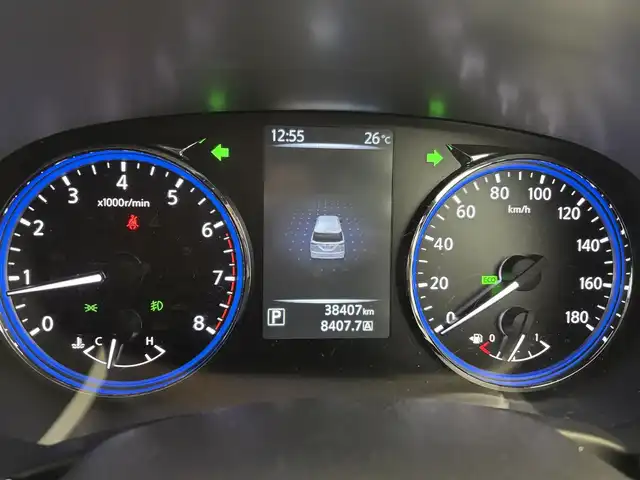 日産 エルグランド 250HWS アーバンクロム 富山県 2015(平27)年 3.9万km ファントムブラック 純正ナビ（CD DVD MSV bluetooth）/フルセグTV/全方位カメラ/両側パワースライドドア/前後コーナーセンサー/ビルトインETC/ハーフレザーシート/クルーズコントロール/100V-100W電源/スマートキー/スペアキー/プッシュスタート/LEDヘッドライト/オートライト/フォグ/横滑り防止装置/バックドアオートクロージャー/保証書、取説