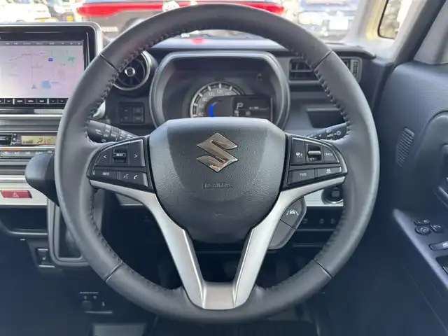 スズキ スペーシア ギア HYBRID XZ 滋賀県 2023(令5)年 2.3万km アクティブイエロー/ガンメタリック2トーン 純正8インチナビ/両側パワースライドドア/追従クルーズコントロール/全方位カメラ・バックカメラ/コーナーセンサー/LEDヘッドライト/シートヒーター/CD/DVD/SD/Bluetooth/フルセグ/ヘッドアップディスプレイ/スマートキー/ETC/スペアキー