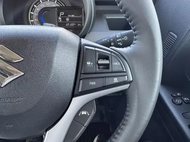 スズキ スペーシア ギア HYBRID XZ 滋賀県 2023(令5)年 2.3万km アクティブイエロー/ガンメタリック2トーン 純正8インチナビ/両側パワースライドドア/追従クルーズコントロール/全方位カメラ・バックカメラ/コーナーセンサー/LEDヘッドライト/シートヒーター/CD/DVD/SD/Bluetooth/フルセグ/ヘッドアップディスプレイ/スマートキー/ETC/スペアキー