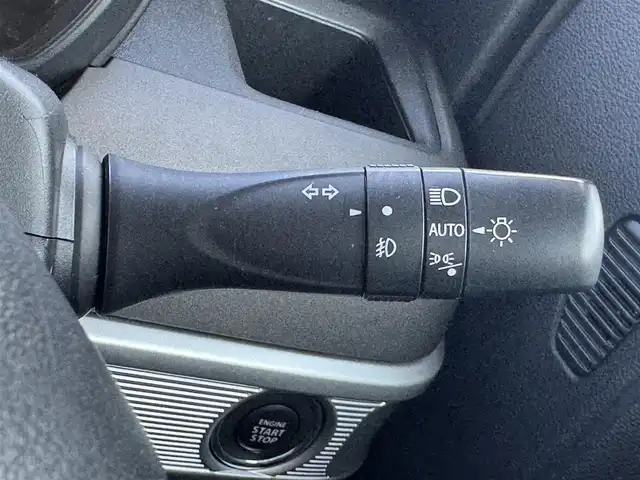 スズキ スペーシア ギア HYBRID XZ 滋賀県 2023(令5)年 2.3万km アクティブイエロー/ガンメタリック2トーン 純正8インチナビ/両側パワースライドドア/追従クルーズコントロール/全方位カメラ・バックカメラ/コーナーセンサー/LEDヘッドライト/シートヒーター/CD/DVD/SD/Bluetooth/フルセグ/ヘッドアップディスプレイ/スマートキー/ETC/スペアキー