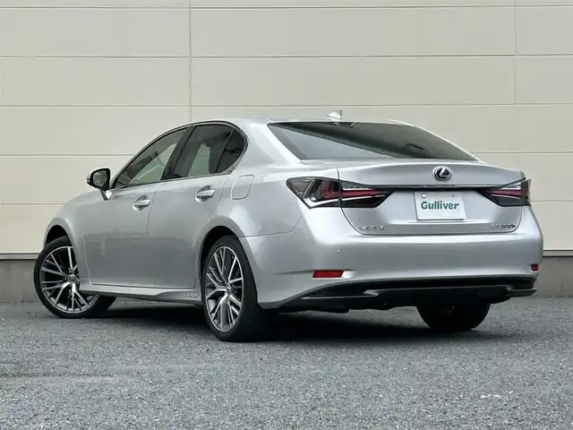 レクサス ＧＳ 300h バージョンL 茨城県 2015(平27)年 5万km ソニックシルバー 純正ナビ/Bluetooth/CD/DVD/ブルーレイ/フルセグ/バックカメラ/純正ビルトインETC2.0/セーフティシステムプラス/メーカーオプション三眼LEDヘッドライト/メーカーオプション19インチアルミホイール/BSM/後期型ワイドマルチモニター/レーダークルーズコントロール/レーンキープアシスト・プリクラッシュS/黒レザーシート/前席パワーシート/前席シートヒーター/前席エアシート/パワーバックドア/クルーズコントロール/パドルシフト/前後コーナーセンサー/LEDヘッドライト/フォグランプ/オートライト/ETC/AUX