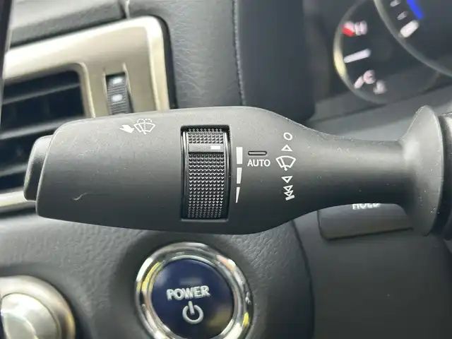 レクサス ＧＳ 300h バージョンL 茨城県 2015(平27)年 5万km ソニックシルバー 純正ナビ/Bluetooth/CD/DVD/ブルーレイ/フルセグ/バックカメラ/純正ビルトインETC2.0/セーフティシステムプラス/メーカーオプション三眼LEDヘッドライト/メーカーオプション19インチアルミホイール/BSM/後期型ワイドマルチモニター/レーダークルーズコントロール/レーンキープアシスト・プリクラッシュS/黒レザーシート/前席パワーシート/前席シートヒーター/前席エアシート/パワーバックドア/クルーズコントロール/パドルシフト/前後コーナーセンサー/LEDヘッドライト/フォグランプ/オートライト/ETC/AUX