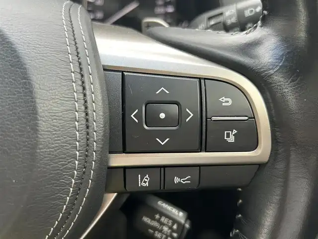 レクサス ＧＳ 300h バージョンL 茨城県 2015(平27)年 5万km ソニックシルバー 純正ナビ/Bluetooth/CD/DVD/ブルーレイ/フルセグ/バックカメラ/純正ビルトインETC2.0/セーフティシステムプラス/メーカーオプション三眼LEDヘッドライト/メーカーオプション19インチアルミホイール/BSM/後期型ワイドマルチモニター/レーダークルーズコントロール/レーンキープアシスト・プリクラッシュS/黒レザーシート/前席パワーシート/前席シートヒーター/前席エアシート/パワーバックドア/クルーズコントロール/パドルシフト/前後コーナーセンサー/LEDヘッドライト/フォグランプ/オートライト/ETC/AUX