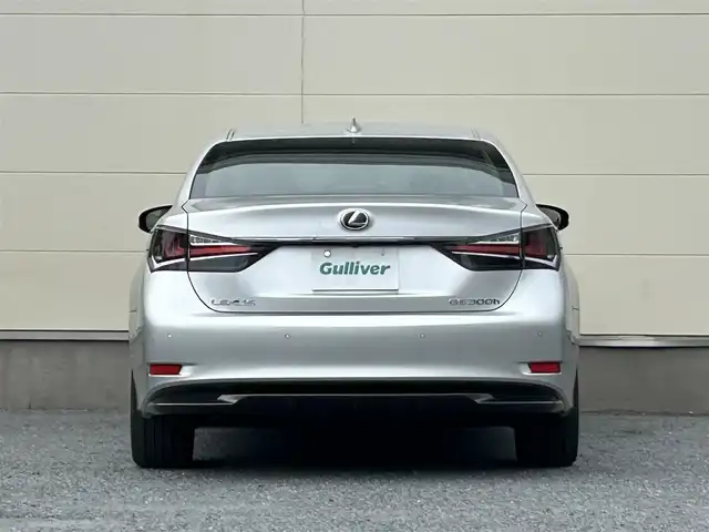レクサス ＧＳ 300h バージョンL 茨城県 2015(平27)年 5万km ソニックシルバー 純正ナビ/Bluetooth/CD/DVD/ブルーレイ/フルセグ/バックカメラ/純正ビルトインETC2.0/セーフティシステムプラス/メーカーオプション三眼LEDヘッドライト/メーカーオプション19インチアルミホイール/BSM/後期型ワイドマルチモニター/レーダークルーズコントロール/レーンキープアシスト・プリクラッシュS/黒レザーシート/前席パワーシート/前席シートヒーター/前席エアシート/パワーバックドア/クルーズコントロール/パドルシフト/前後コーナーセンサー/LEDヘッドライト/フォグランプ/オートライト/ETC/AUX
