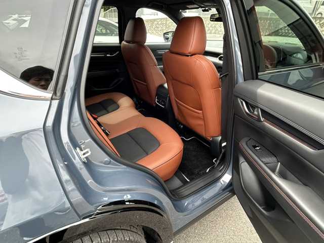 マツダ ＣＸ－５ XD レトロスポーツED 大阪府 2023(令5)年 1.1万km ポリメタルグレーM ワンオーナー　衝突軽減　ＢＯＳＥ　マツダコネクトナビ　フルセグＴＶ　全周囲カメラ　テラコッタ製ハーフレザーシート　前席シートヒーター　運転席パワーシート　シートメモリ　ステアリングヒーター　オートホールド　レーダークルコン　ＥＴＣ2.0 電格ミラー　電動リアゲート　オートライト　オートワイパー　純正アルミホイール　純正フロアマット　LEDヘッドライト　プッシュスタート　スマートキー　スペアキー　