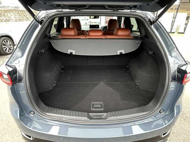 マツダ ＣＸ－５ XD レトロスポーツED 大阪府 2023(令5)年 1.1万km ポリメタルグレーM ワンオーナー　衝突軽減　ＢＯＳＥ　マツダコネクトナビ　フルセグＴＶ　全周囲カメラ　テラコッタ製ハーフレザーシート　前席シートヒーター　運転席パワーシート　シートメモリ　ステアリングヒーター　オートホールド　レーダークルコン　ＥＴＣ2.0 電格ミラー　電動リアゲート　オートライト　オートワイパー　純正アルミホイール　純正フロアマット　LEDヘッドライト　プッシュスタート　スマートキー　スペアキー　