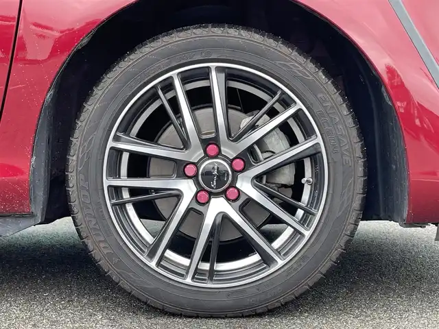 トヨタ シエンタ ハイブリッド G クエロ 和歌山県 2018(平30)年 3.6万km ブラックマイカ/センシュアルレッドマイカ 純正9インチナビ（NSZT-Y68T)/全方位カメラ/フルセグTV/BT/CD/DVD/衝突軽減ブレーキ/クルーズコントロール/レーンキープアシスト/前後コーナーセンサー/オートライト/両側パワスラ/ドラレコ/ビルトインETC2.0 /シートヒーター/ステアリングヒーター/ステアリングリモコン/ワイパーデアイサー/LEDヘッドライト/フォグランプ/ドアバイザー
