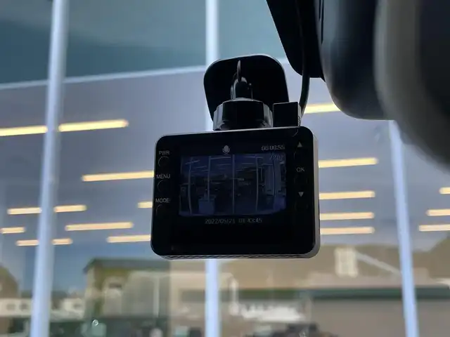 スズキ エブリイ PA リミテッド 愛媛県 2024(令6)年 0.6万km スペリアホワイト 衝突軽減ブレーキ/車線逸脱警報/カロッツェリア　ディスプレイオーディオ（DMH-SZ500)/Bluetooth/AppleCarPlay/AndroidAuto/バックカメラ/ETC/パワーウインドウ/純正フロアマット/キーレスエントリー/社外14インチアルミ/純正ホイール＆スタッドレスタイヤ（2024年製）積込/ドライブレコーダー/取扱説明書/保証書/スペアキー有