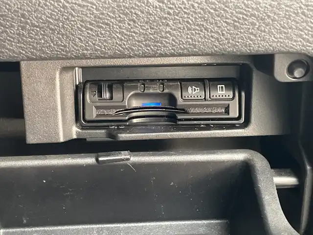 日産 セレナ ハイウェイスター G プロパイロットED 群馬県 2016(平28)年 8.8万km ブリリアントホワイトパール プロパイロット　純正９型ナビ　純正フリップダウンモニター　フルセグＴＶ　バックカメラ　アイドリングストップ　衝突被害軽減ブレーキ　レーンアシスト　ＬＥＤヘッドライト　ＥＴＣ　スマートキー　禁煙車