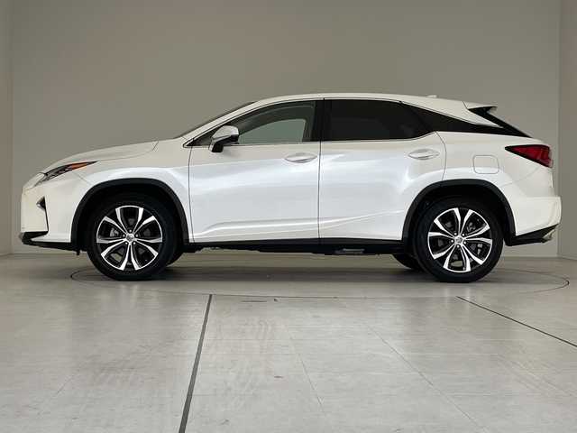 レクサス ＲＸ 200t バージョンL 愛知県 2017(平29)年 2.8万km ソニッククォーツ レクサスセーフティセンス/純正12型ナビ/三眼LEDヘッドライト/全方位カメラ/レーダークルーズコントロール/シートヒーター/エアシート/電動リアゲート/パワーシート/ヘッドアップディスプレイ/コーナーセンサー/純正アルミホイール/ETC2.0/ブラインドスポットモニター/ステアリングヒーター/レーンキープアシスト/オートマチックハイビーム/ドライブレコーダー/衝突軽減システム/フルセグ/CD DVD/Bluetooth/ステアリングスイッチ/スマートキー/プッシュスタート