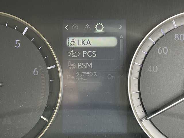 レクサス ＲＸ 200t バージョンL 愛知県 2017(平29)年 2.8万km ソニッククォーツ レクサスセーフティセンス/純正12型ナビ/三眼LEDヘッドライト/全方位カメラ/レーダークルーズコントロール/シートヒーター/エアシート/電動リアゲート/パワーシート/ヘッドアップディスプレイ/コーナーセンサー/純正アルミホイール/ETC2.0/ブラインドスポットモニター/ステアリングヒーター/レーンキープアシスト/オートマチックハイビーム/ドライブレコーダー/衝突軽減システム/フルセグ/CD DVD/Bluetooth/ステアリングスイッチ/スマートキー/プッシュスタート