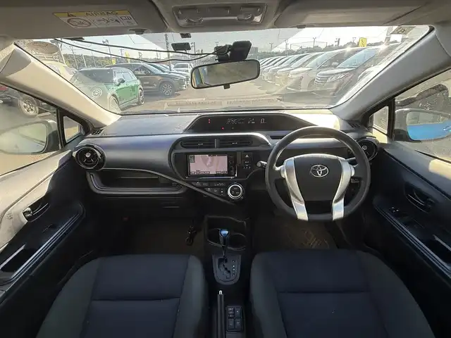 トヨタ アクア S 千葉県 2015(平27)年 13.4万km コバルトブルーメタリック 純正ナビ（ＦＭ／ＡＭ／ＣＤ／ＤＶＤ／ＢＴ）/フルセグＴＶ/バックカメラ/前席シートヒーター/オートライト/ビルトインＥＴＣ/プッシュスタート/スマートキー/ハロゲンライト/アイドリングストップ