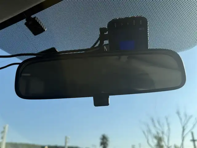 トヨタ アクア S 千葉県 2015(平27)年 13.4万km コバルトブルーメタリック 純正ナビ（ＦＭ／ＡＭ／ＣＤ／ＤＶＤ／ＢＴ）/フルセグＴＶ/バックカメラ/前席シートヒーター/オートライト/ビルトインＥＴＣ/プッシュスタート/スマートキー/ハロゲンライト/アイドリングストップ