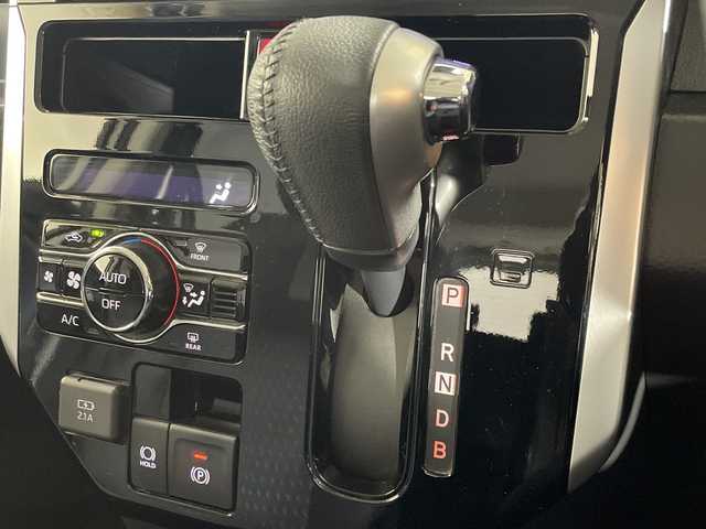 トヨタ ルーミー カスタムG－T 神奈川県 2022(令4)年 2.5万km パールホワイトⅢ 純正9インチSDナビ（NSZT-Y68T)/スマートアシスト/ターボ/ドライブレコーダー/衝突被害軽減システム/バックカメラ/アダプティブクルーズコントロール/両側パワースライドドア/横滑り防止装置/ETC/LEDヘッドライト/オートライト/ウィンカーミラー/電動格納ミラー/純正15インチAW/シートヒーター/シートリフター/プッシュスタート/スマートキー/フロアマット/スペアキー/取扱説明書