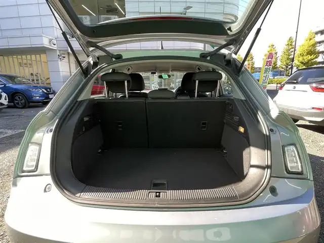 アウディ Ａ１ スポーツバック 1．4TFSI 東京都 2014(平26)年 3.2万km フローレットシルバーM バイキセノンパッケージ/・HIDヘッドランプ/純正ナビ/・フルセグTV/DVD/Bluetooth/ターボ/スマートキー/プッシュスタート/純正アルミホイール15インチ/保証書/取扱説明書/スペアキー