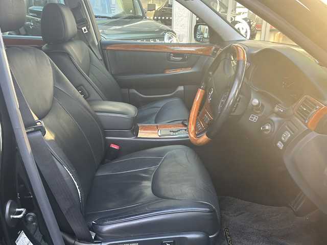 トヨタ セルシオ C インテリアセレクション 高知県 2001(平13)年 6.1万km ブラック サンルーフ/レザーシート/全席シートヒーター/前席エアシート/パワーシート/メモリー機能付きシート/リモコンキー/スペアキー１本/純正ナビ/CD/オートライト/純正フロアマット