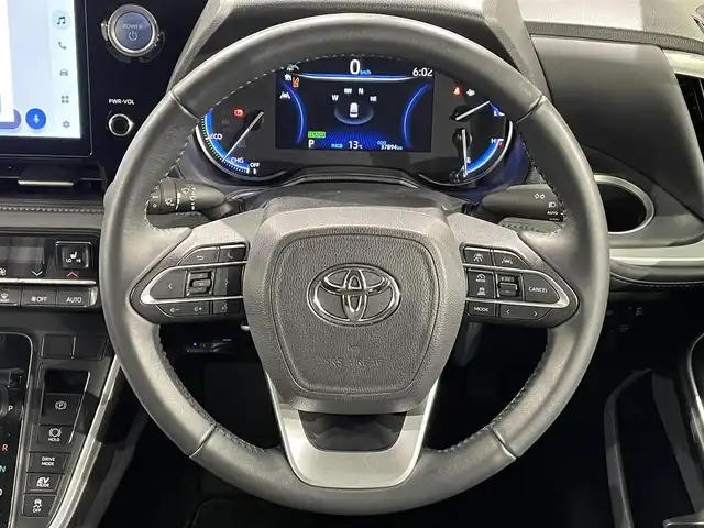 トヨタ ヴォクシー ハイブリッド S－Z 愛知県 2023(令5)年 3.8万km グリッターブラックガラスフレーク 純正10.5インチディスプレイオーディオプラス/純正フリップダウンモニター/電動サイドステップ/衝突軽減ブレーキ/両側電動スライドドア/レーダークルーズコントロール/100V電源/ビルトインETC2.0/シートヒーター/LEDヘッドライト/バックカメラ/フルセグTV/Bluetooth/コーナーセンサー/レーンキープアシスト/オートハイビーム/HDMI接続/Carplay/プッシュスタート/USB接続/スマートキー/CD/DVD再生/ミュージックプレイヤー接続/純正フロアマット/純正アルミホイール/オートライト/禁煙車/ハーフレザーシート/ウィンカーミラー/電動格納ミラー/Wエアコン/横滑り防止装置/ステアリングリモコン/プロアクティブドライビングアシスト/ロードサインアシスト