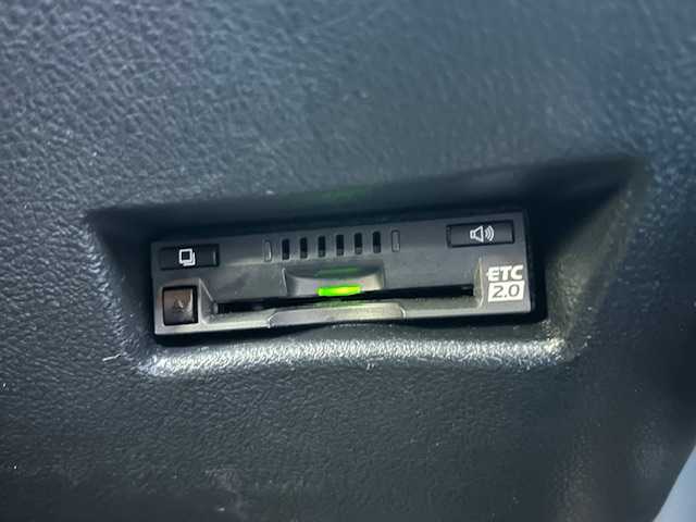 トヨタ シエンタ G 宮城県 2017(平29)年 6.3万km コバルトブルーメタリック 登録時走行距離６２８６４ｋｍ/純正SDナビ/CD/DVD/Bluetooth接続/フルセグテレビ/バックカメラ/両側パワースライドドア/トヨタセーフティーセンス/プリクラッシュセーフティー/レーンディパーチャーアラート/オートハイビーム/プッシュスタート/スマートキー/アイドリングストップ/横滑り防止/フォグランプ/純正ドライブレコーダー/ビルトインETC/ステアリングリモコン/純正フロアマット/AAC